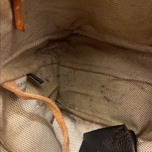 Dooney & Bourke please check all picture of condition - Picture 16 of 17